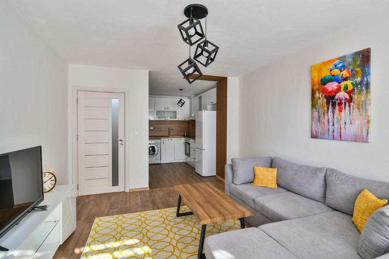 Top Location Flats In Varna Eksteriør bilde